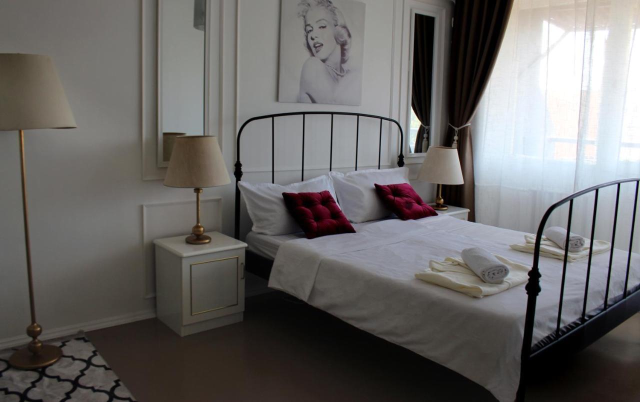 Lara Suite Szombathely Ngoại thất bức ảnh
