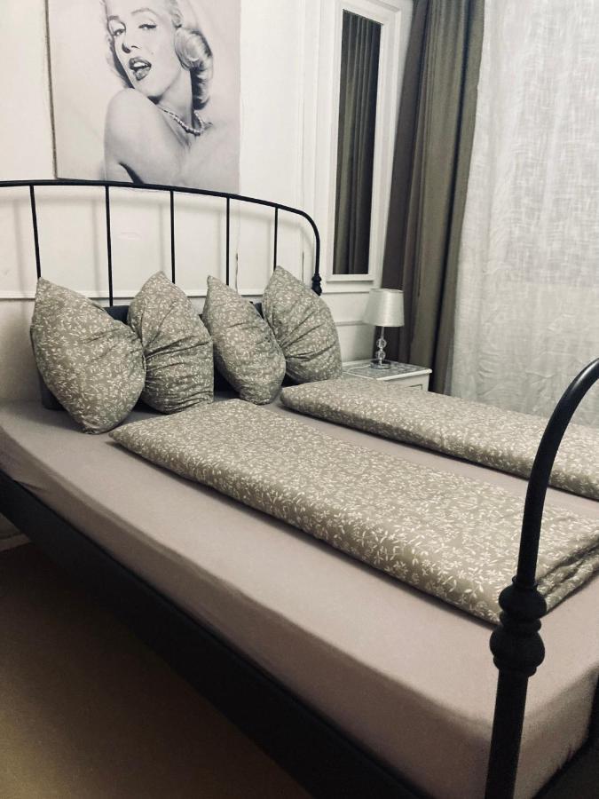 Lara Suite Szombathely Ngoại thất bức ảnh