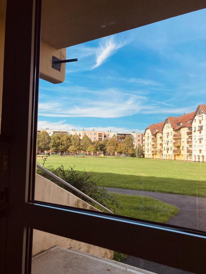 Lara Suite Szombathely Ngoại thất bức ảnh